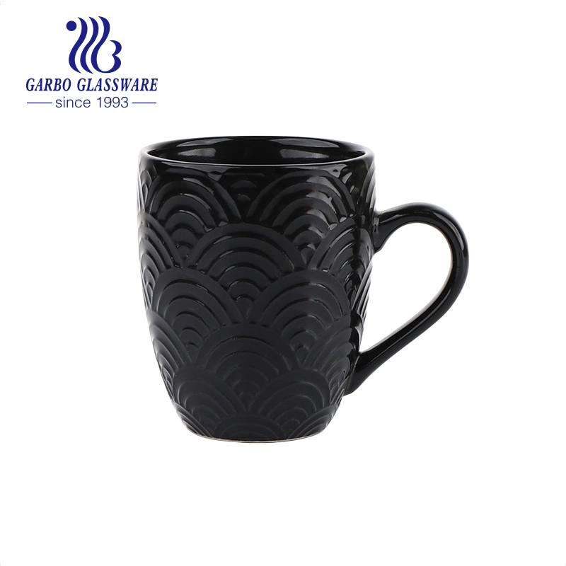 Factory Top Seller Ceramic Cup Custom Cheap Glossy Black Mug Personalised Ceramic Coffee Mugs with Handles and Flower Engraved Pattern